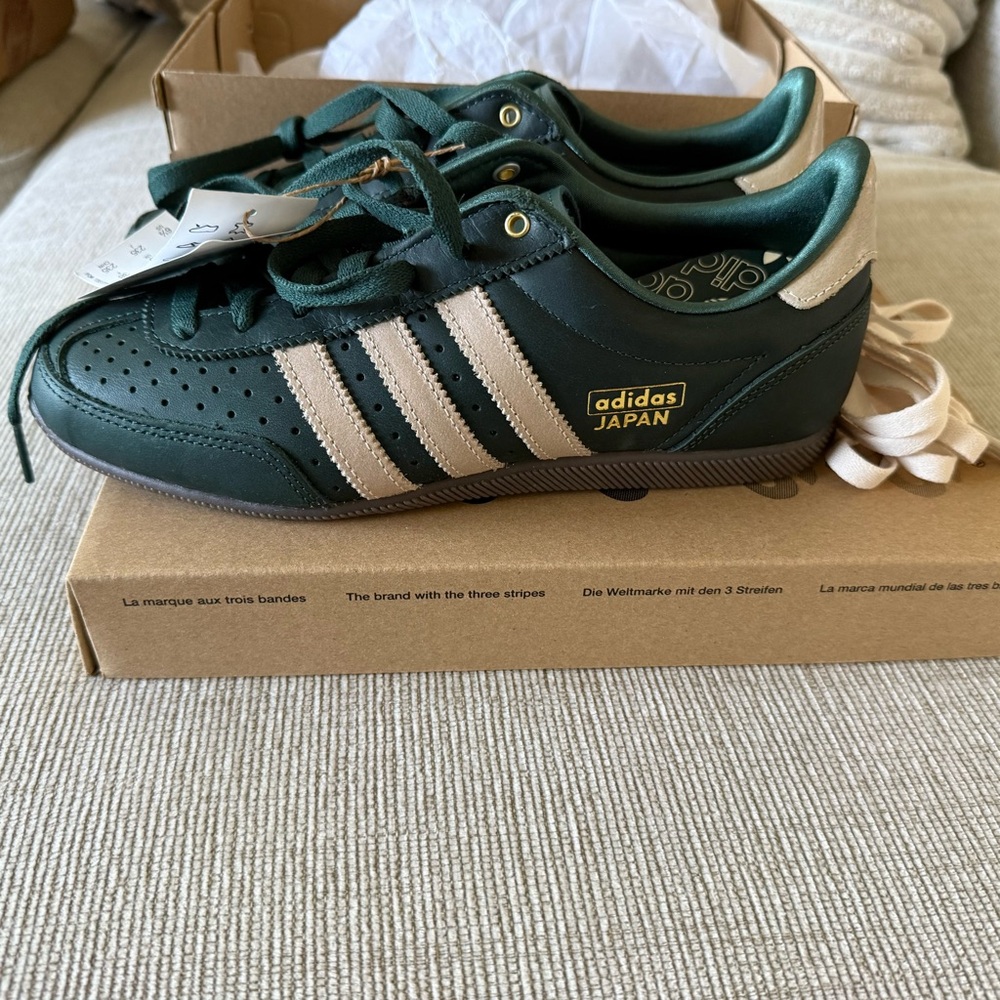 NEW W/ TAGS Adidas Japan Women’s MINERGREE/CRYSAN/WON Originals